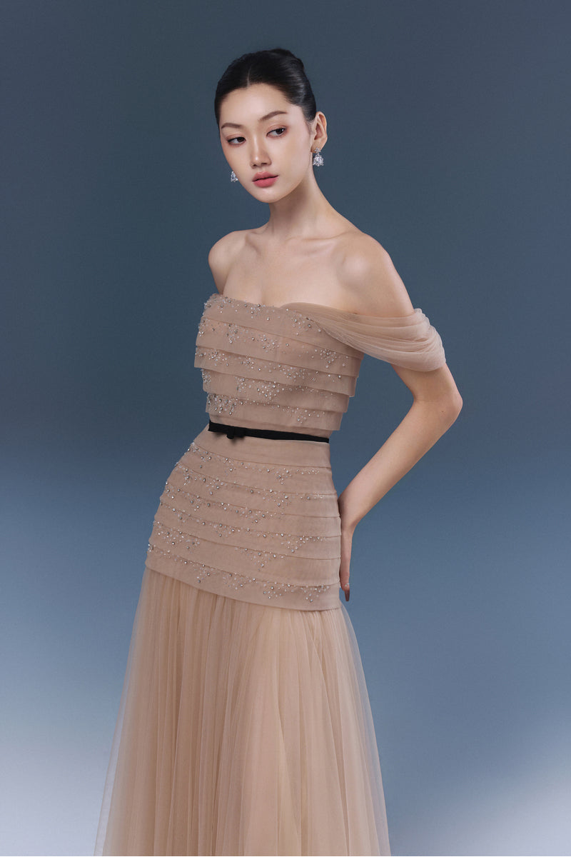 Beige ABIGAL maxi dress by JOSÉPHINE, flowing fabric with a elegant silhouette, perfect for casual or formal occasions.