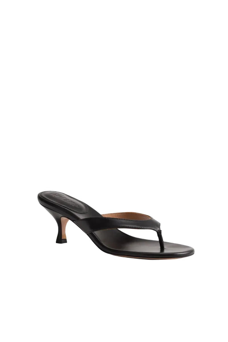 Kolane Annie Sandal 45 in black with open toe design and ankle strap, stylish women's footwear for casual wear.