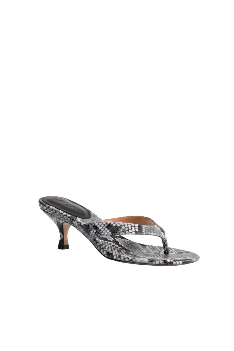 Kolane Annie Sandal 45 in grey python embossed leather, stylish slip-on sandal with textured python pattern and open toe design.