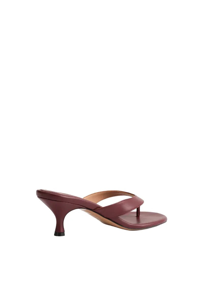 Kolane Annie Sandal 45 in Rosewood featuring a stylish open-toe design and comfortable straps.
