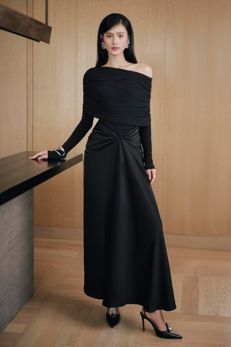 ROBE KENEW