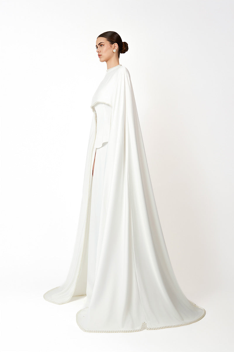 KASTRID CAPE IN WHITE - CULT MIA
