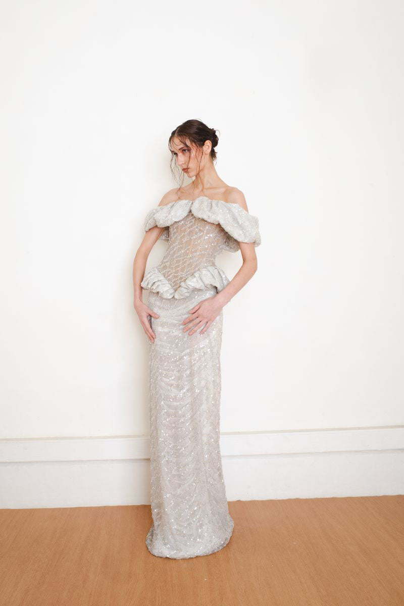 KEEPSAKE GOWN IN SILVER - CULT MIA