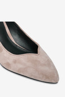 Elegant black LANA heels in sand color from 10TH FLOOR, showcasing stylish pointed toe design and slim heel.