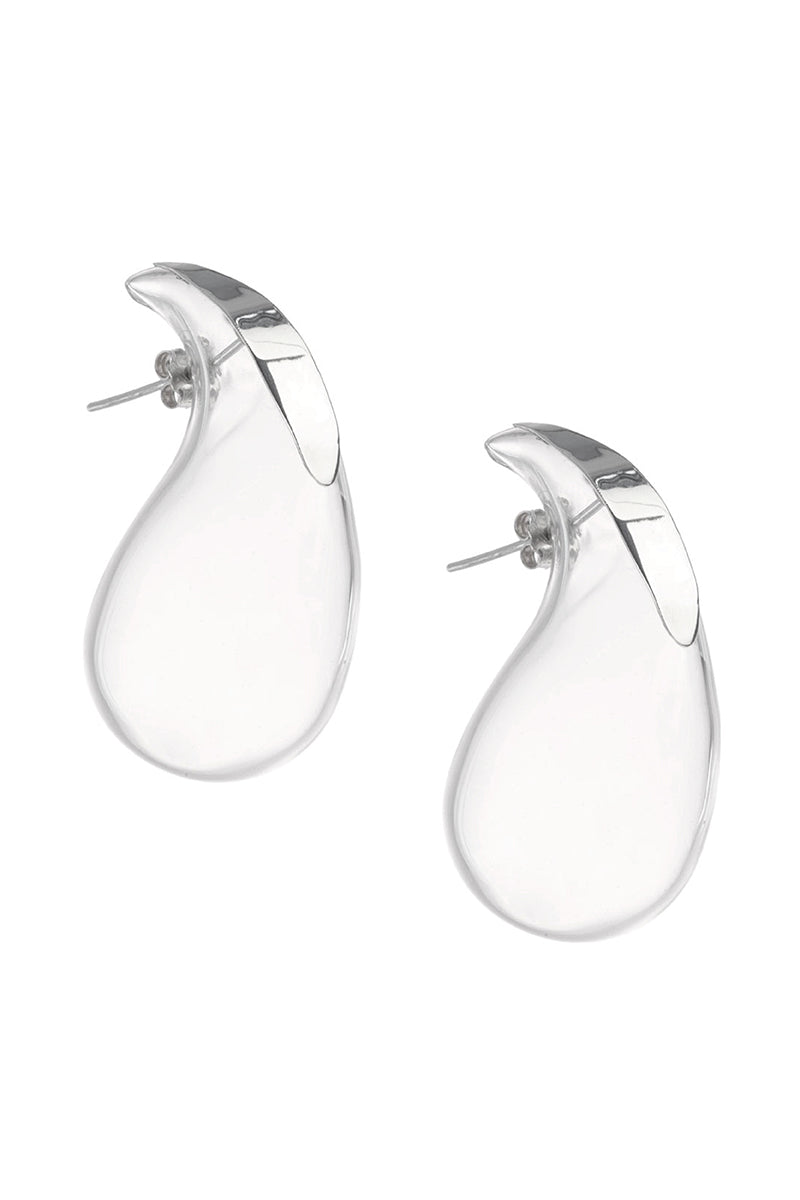 Large drop glass earrings by MAZ Manuela Álvarez featuring clear, elegant glass teardrops hanging from silver hooks.