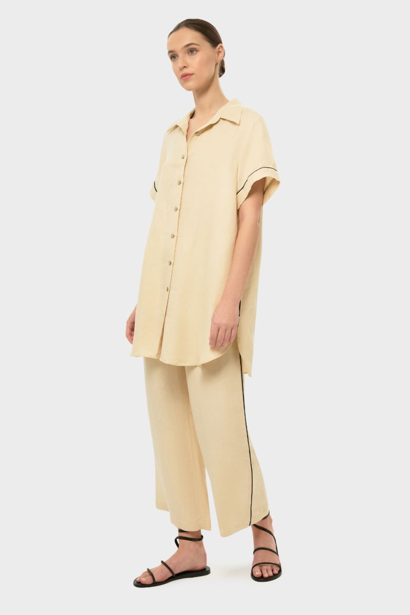 AQUAFLORA LOGAN BUTTON DOWN SHIRT IN CREME - CULT MIA