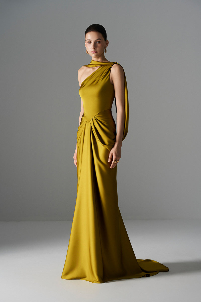 GOLDEN GODDESS GOWN | CULT MIA | Le Thanh Hoa GOLDEN GODDESS GOWN | CULT MIA | Le Thanh Hoa