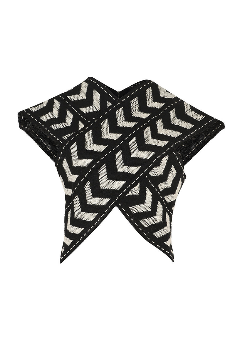 Maz Manuela Álvarez Loom Petal Crossed Top, stylish women's top with petal design and crossed front detail.