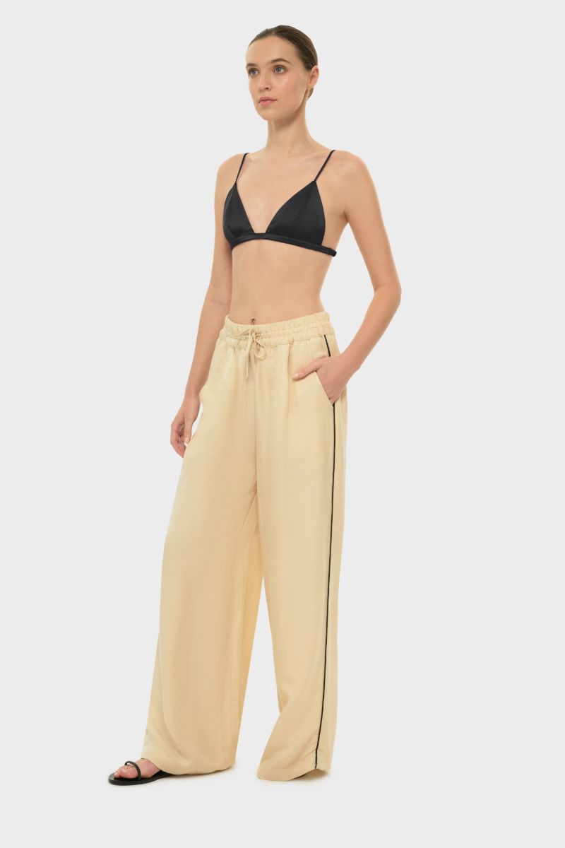 AQUAFLORA LOUNGE PANTS IN CREME - CULT MIA