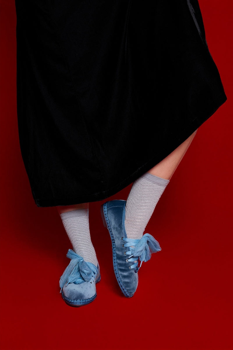 Flabelus Ginevra blue flats with pointed toes and sleek design, perfect for casual or formal wear.