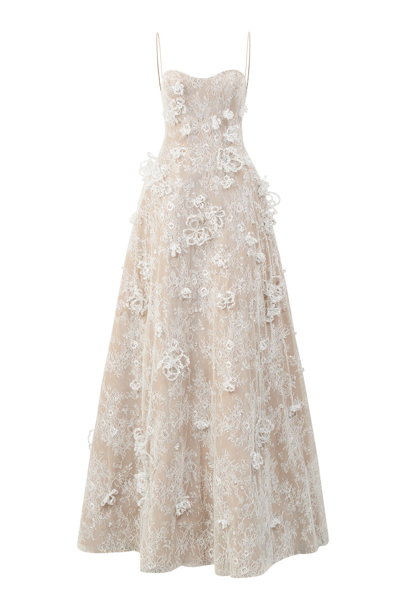 فستان ماكسي بتصميم A-line وحمالات رفيعة من الدانتيل اللامع