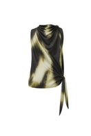 Green print Lumara blouse by Tinta Latina, stylish top with vibrant floral pattern, showcased on a neutral background.