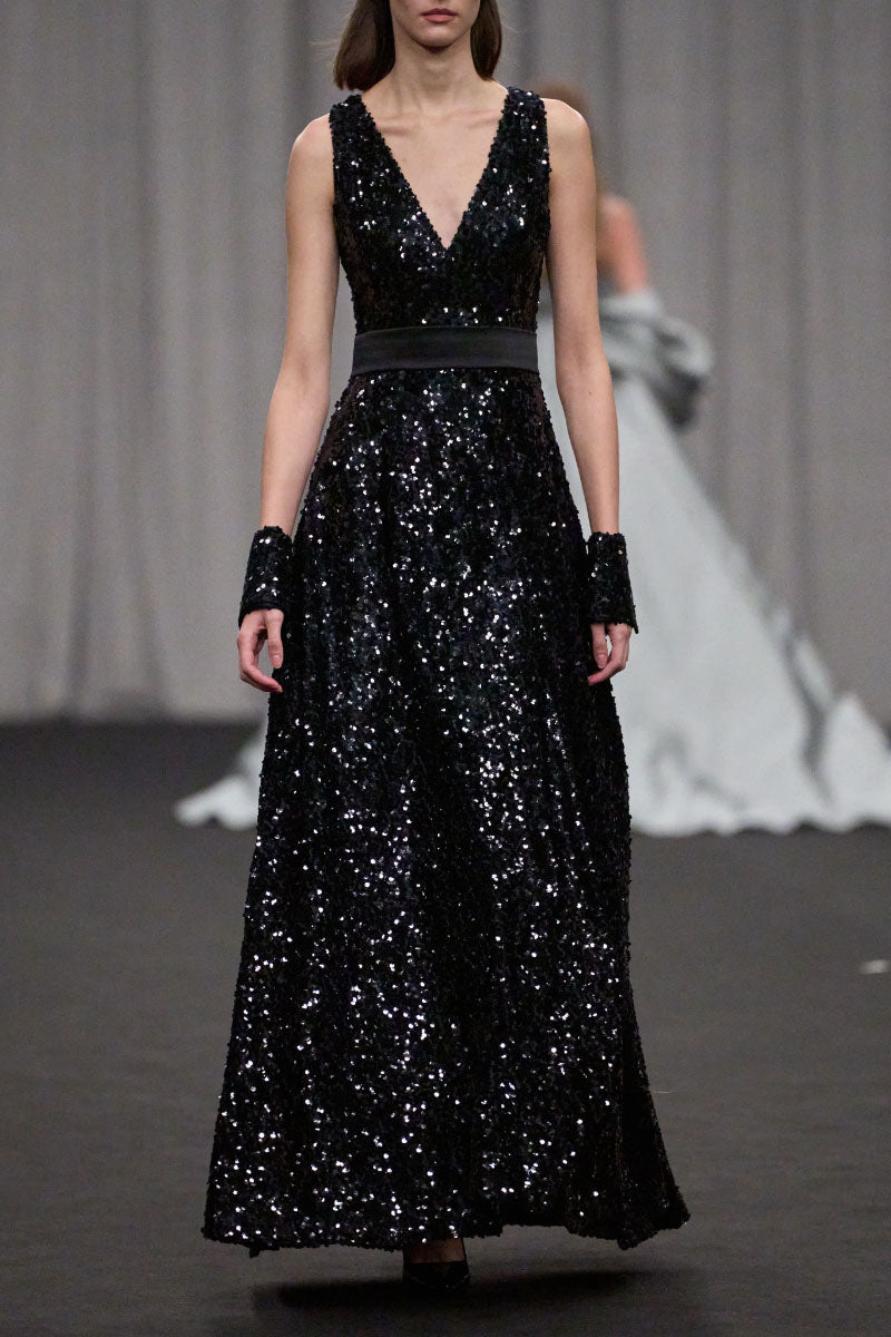 GLAMOROUS SLEEVELESS SEQUIN GOWN