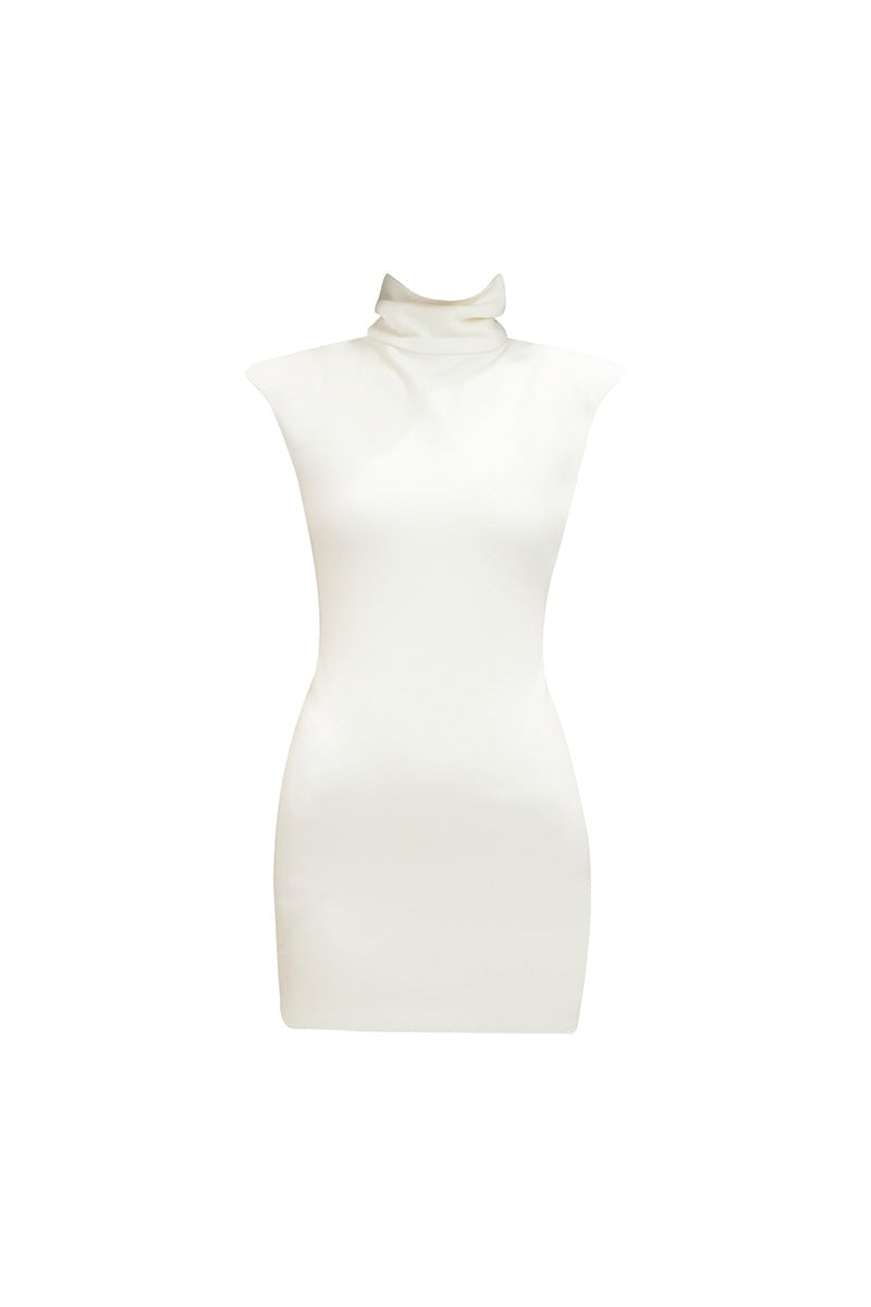 LINDA DRESS IN OFF WHITE