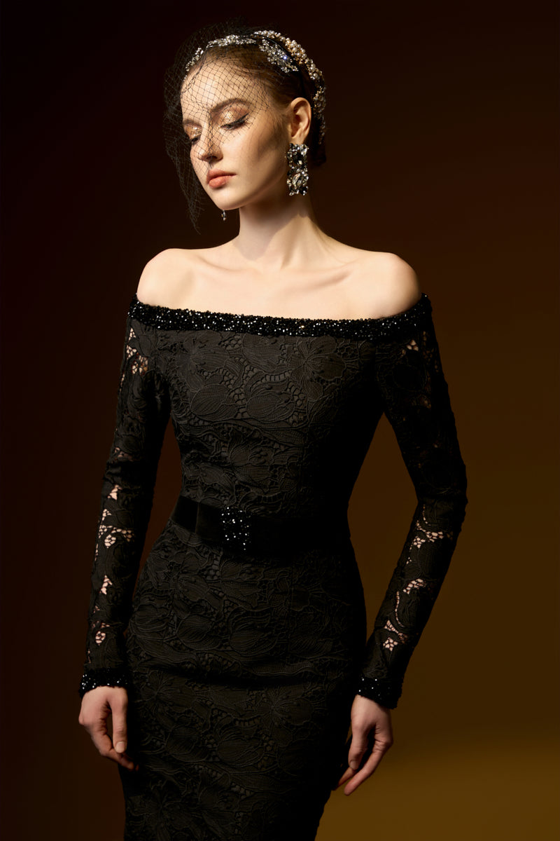 guipure long sleeve maxi dress Fitted guipure maxi dress with high collar :: LICHI