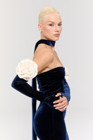 Nur Karaata Versailles Rose Navy gown featuring elegant fabric and intricate design, perfect for formal occasions.