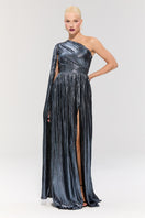 Nur Karaata Baglioni Sapphire gown featuring elegant fabric and detailed design, perfect for formal occasions.