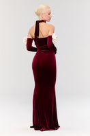 Nur Karaata Versailles Rose Burgundy Gown featuring a flowing fabric and elegant design, perfect for formal occasions.