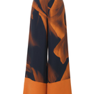 Soft beige niLuu Loren lounge pants with elastic waistband and relaxed fit, perfect for casual and comfortable wear.