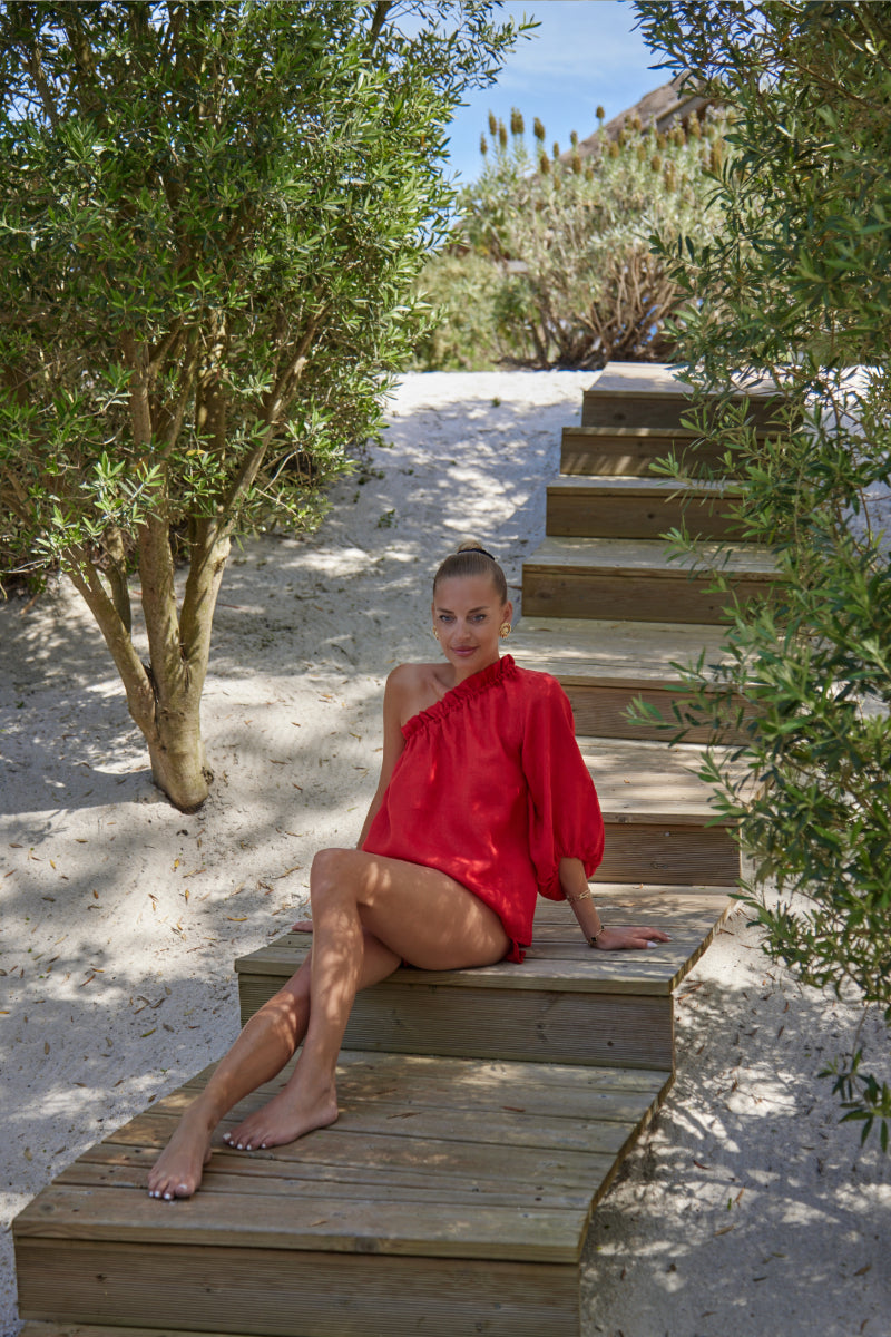 LUNA GOJI RED LINEN SHORTS - CULT MIA