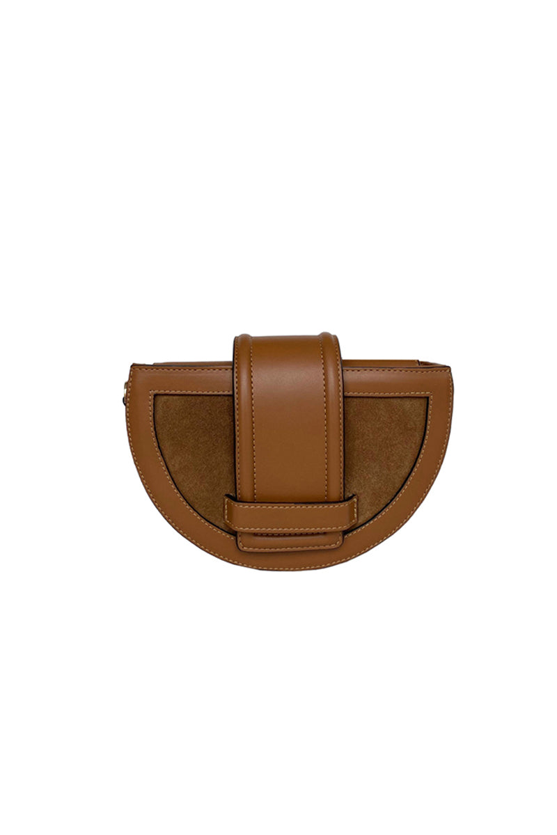 ISIDORA MALVA Luna clutch in toffee, stylish shoulder bag with sleek design and smooth leather finish.