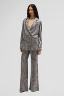Maccapani TATS blazer in Sand Sky, tailored blazer with a sleek fit and sand-colored fabric, displayed on a hanger.