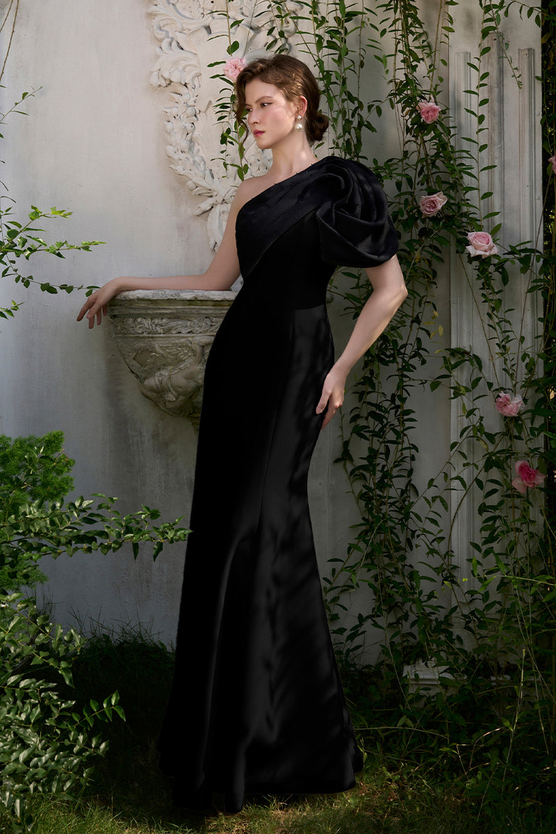 BLACK MERMAID EVENING GOWN WITH ONE SHOULDER AND DRAPED DETAIL - CULT MIA