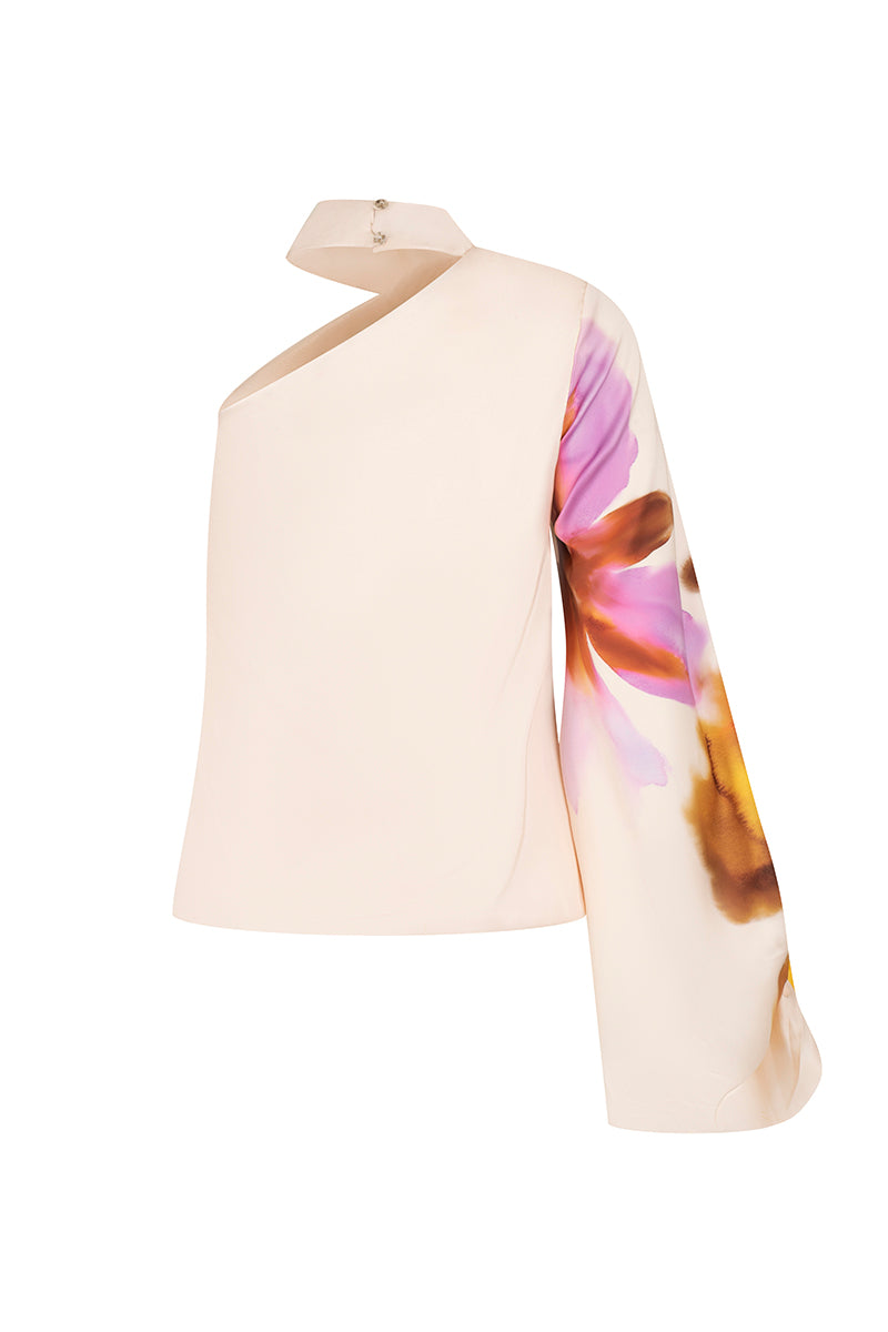 Tinta Latina floral Maranta blouse, lightweight top with vibrant floral pattern, long sleeves, and relaxed fit.