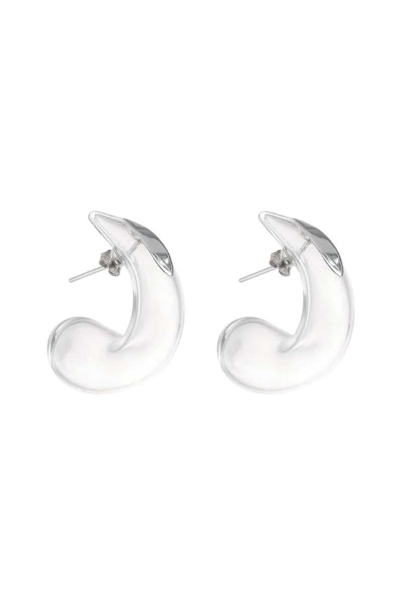 Medium drop glass earrings by MAZ Manuela Álvarez featuring sleek, transparent glass design and elegant silver hooks.