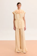 Malva Florea sleeveless button-up blouse, stylish shirt with a collar and button front, in a light, breathable fabric.