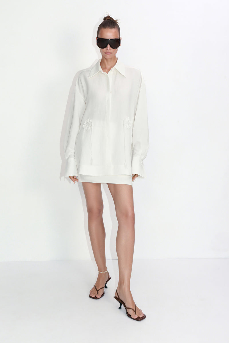 RELAXED-FIT BLOUSE IN IVORY