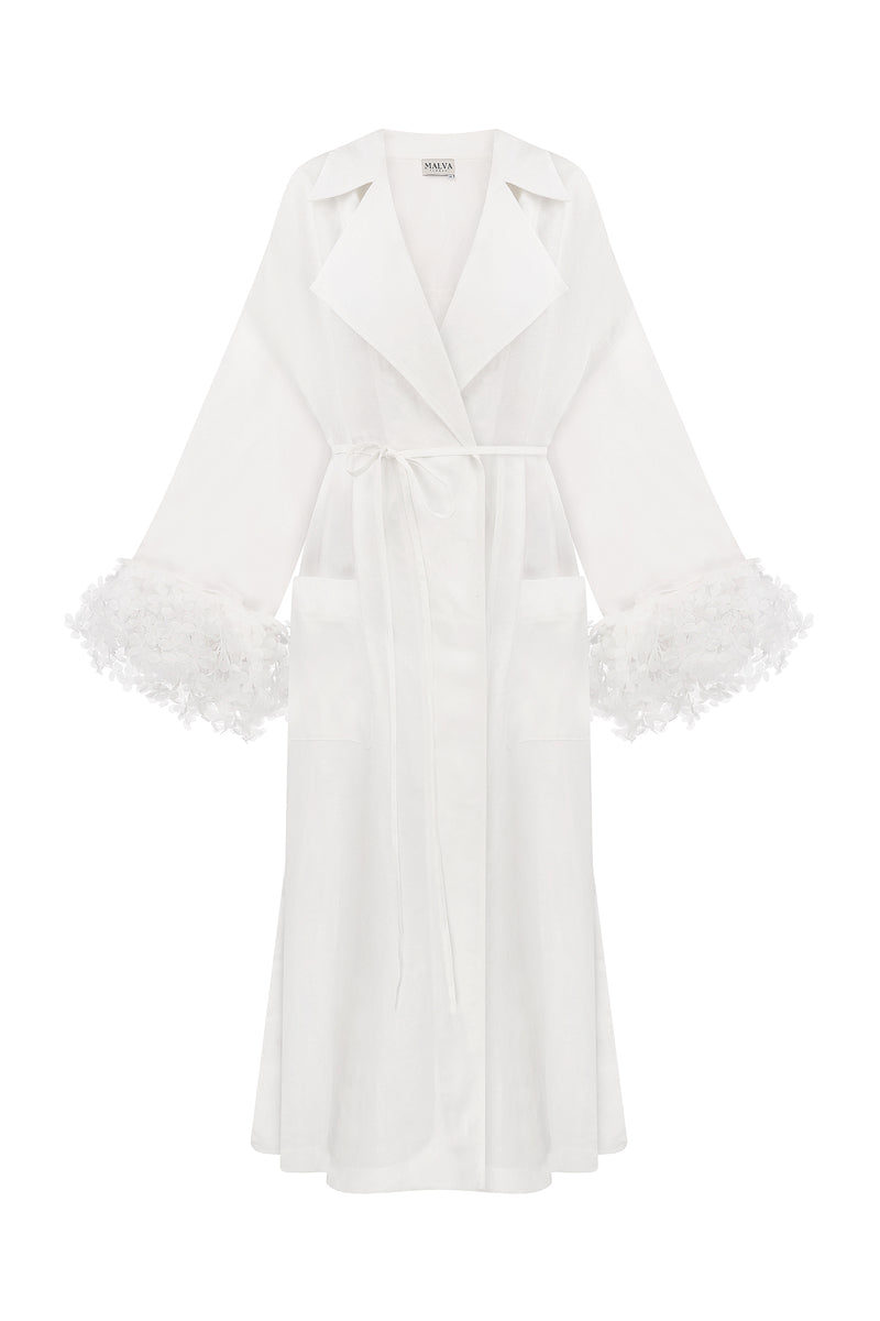 CAPE-STYLE TRENCH COAT IN IVORY