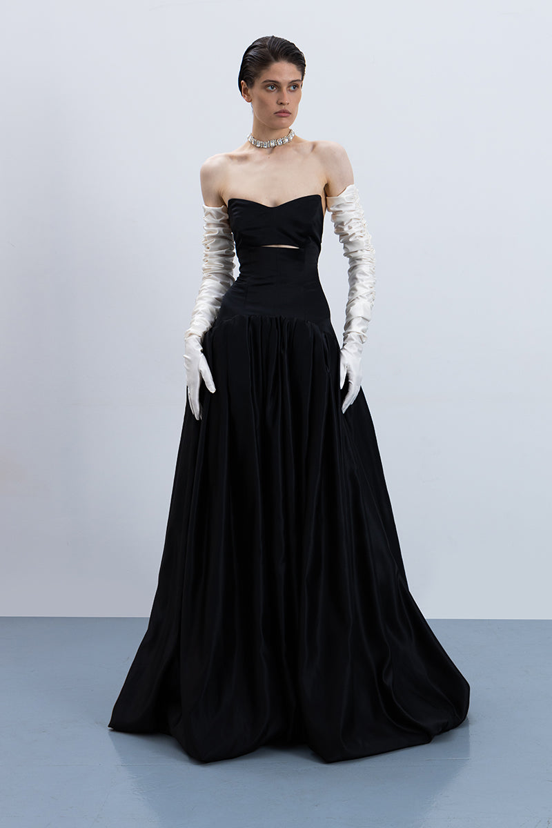 GOWN MAXI FIGURE IN BLACK - CULT MIA