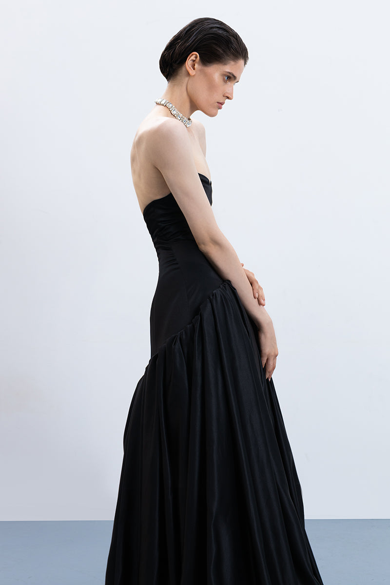 GOWN MAXI FIGURE IN BLACK - CULT MIA