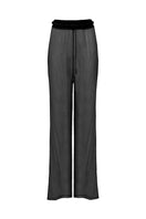 Black TATACOA pants by LAURA ESCOBAR displayed on a model, showcasing a stylish and comfortable women’s pants design.