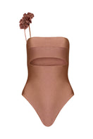 LAURA ESCOBAR coral one-piece swimsuit in rose color, featuring a fitted design and stylish straps, perfect for beachwear.