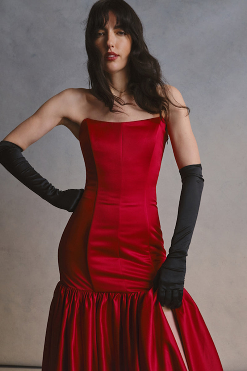 Monetre CULT MIA X MONETRE black gown with elegant design, featuring flowing fabric and stylish details.