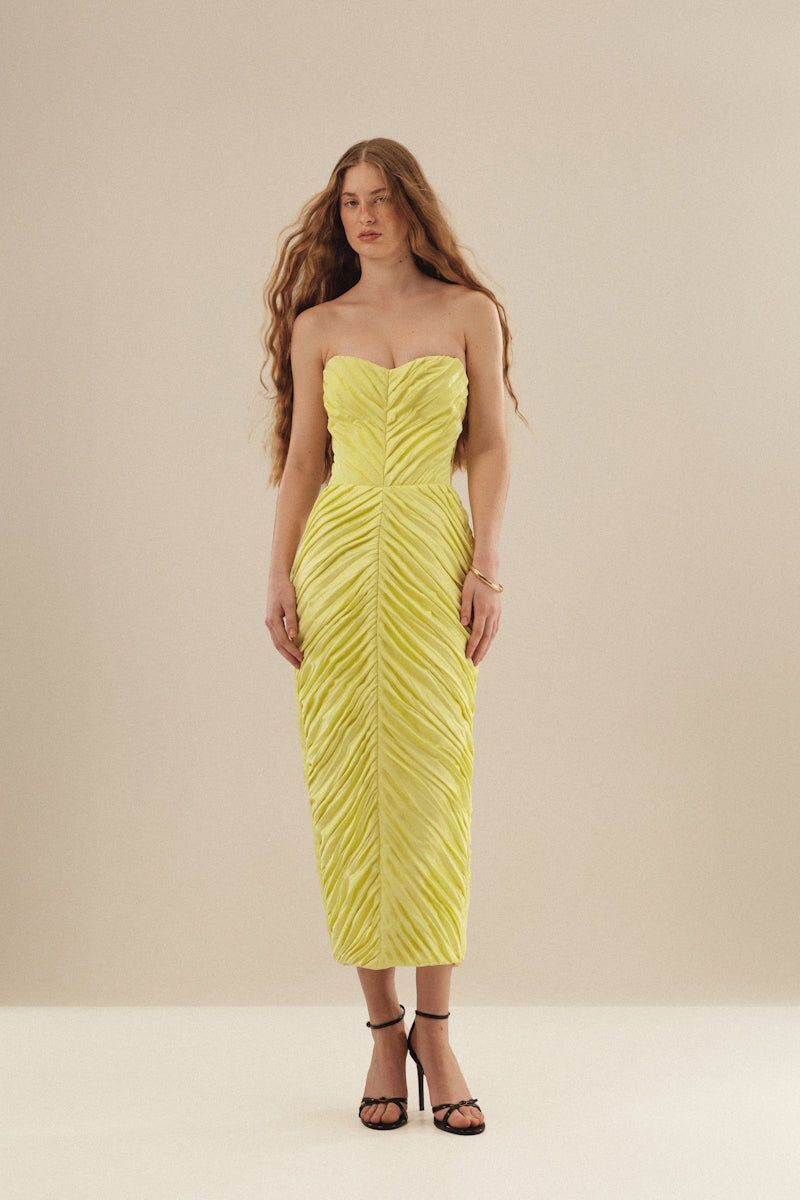 Monetre Cult Mia X Monetre Margot midi dress in stylish fabric, featuring a flattering fit and modern design.