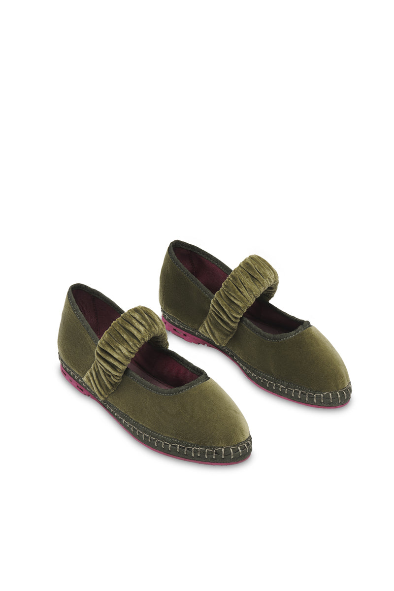 Olive green Flabelus Mafalda flats with matching green piping, stylish and comfortable women's footwear.