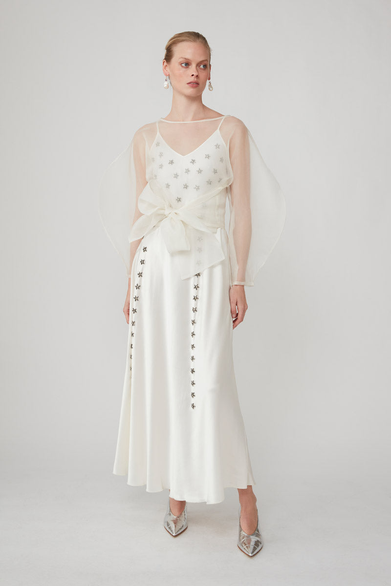 Mastani Roohi organza wrap top in pearl color, featuring delicate fabric and stylish design, perfect for elegant occasions.