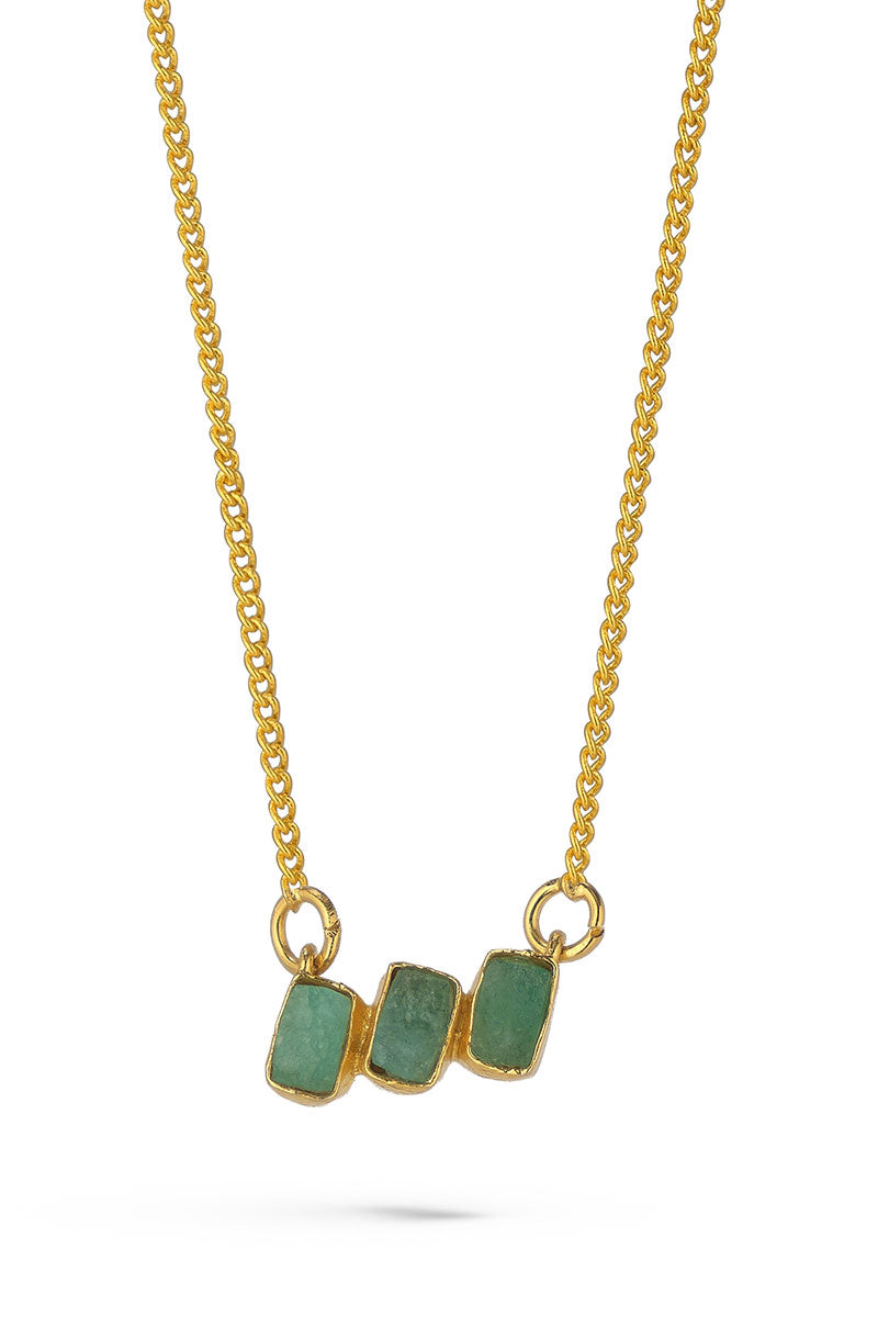 Gold Maya 3-stone necklace by Fenomena featuring a delicate chain and three sparkling gemstone pendants.