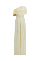 Deme By Gabriella Mayim co-ord set featuring a stylish matching top and pants in a trendy design.