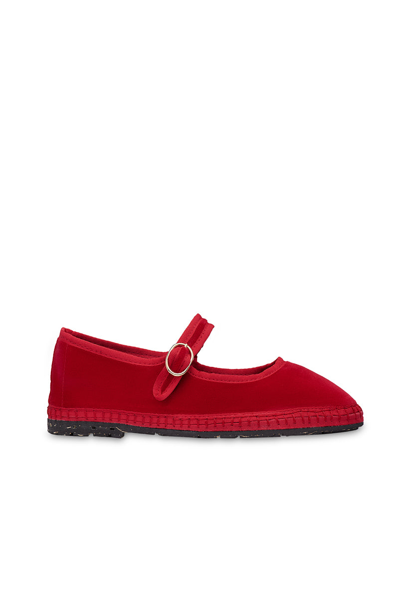 Flabelus Mellark red flats with matching red piping, stylish slip-on shoes with a sleek design and comfortable fit.
