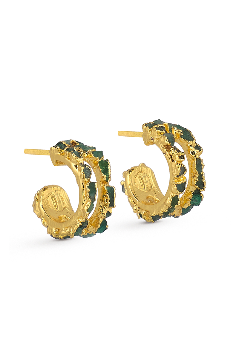 Gold mini squared hoop earrings by Fenomena, showcasing sleek geometric design and shiny finish.