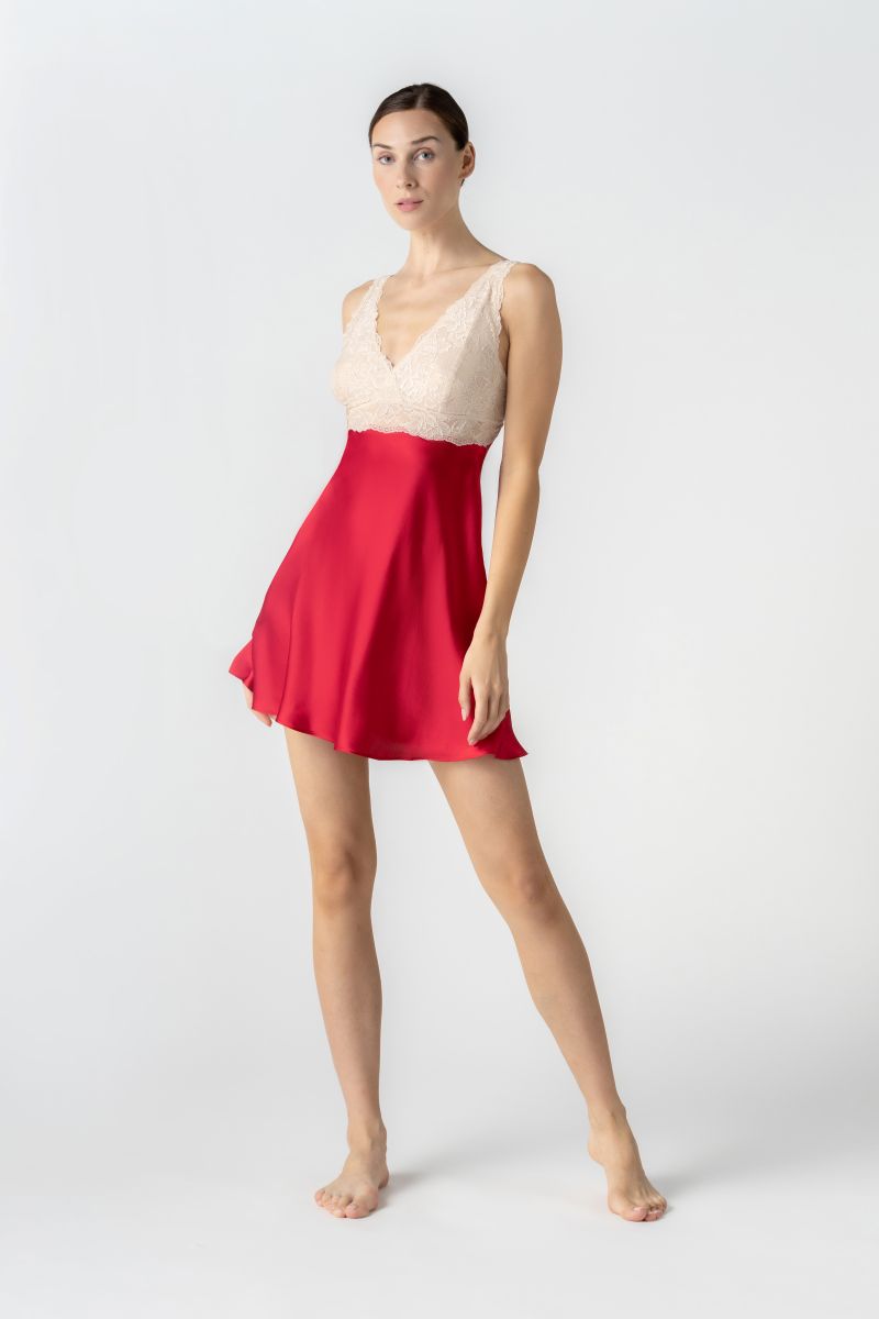 NK IMODE Cult Mia X Morgan bust support chemise in scarlet, front profile view showing smooth fabric and bust-enhancing design.