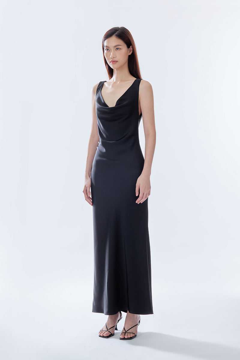 MS. HEART BLACK OPEN BACK DRESS - CULT MIA