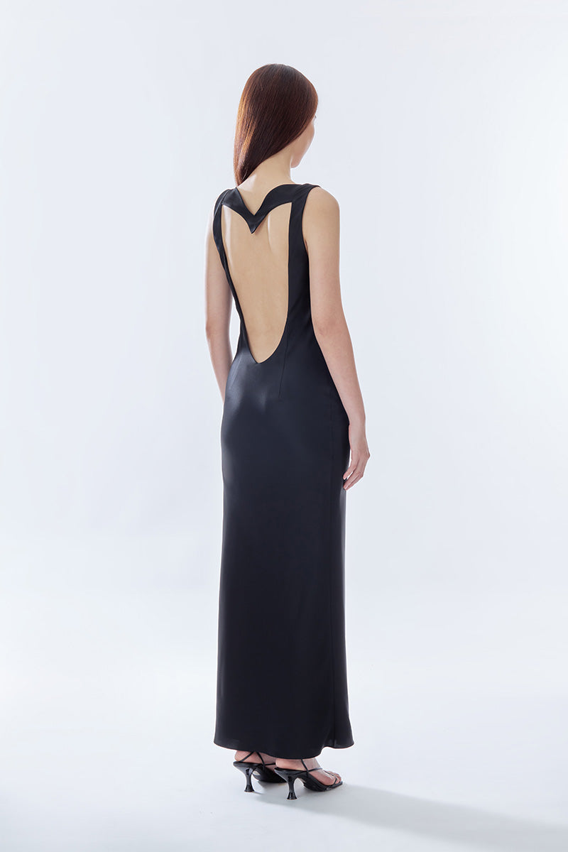 MS. HEART BLACK OPEN BACK DRESS - CULT MIA