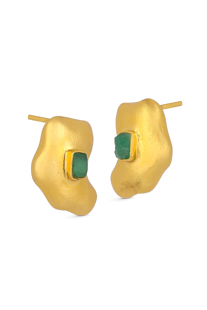 Gold Muzo Studios earrings by Fenomena featuring sleek, modern design with a polished finish.