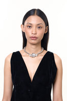 Aidan & Ice Aria Pearl and Crystal Choker necklace featuring elegant pearls and sparkling crystals on a delicate chain.