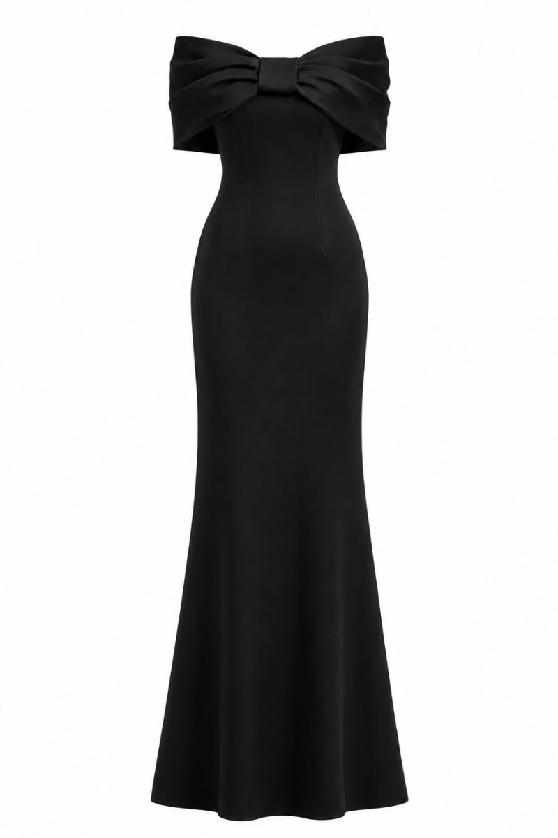 Nihan Peker Ghada black gown featuring elegant, flowing fabric and a sophisticated design, perfect for formal occasions.